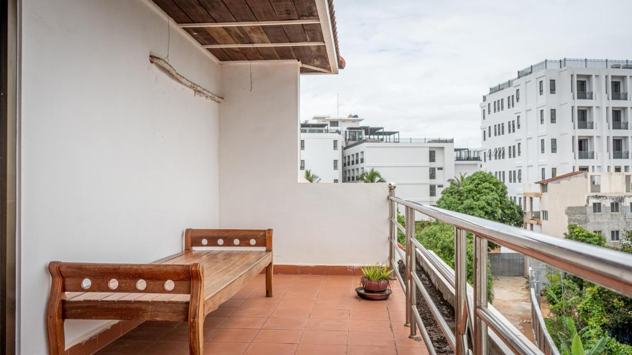 Den Hotel Totonou Siem Reap Luaran gambar