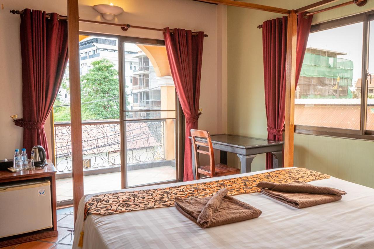 Den Hotel Totonou Siem Reap Luaran gambar